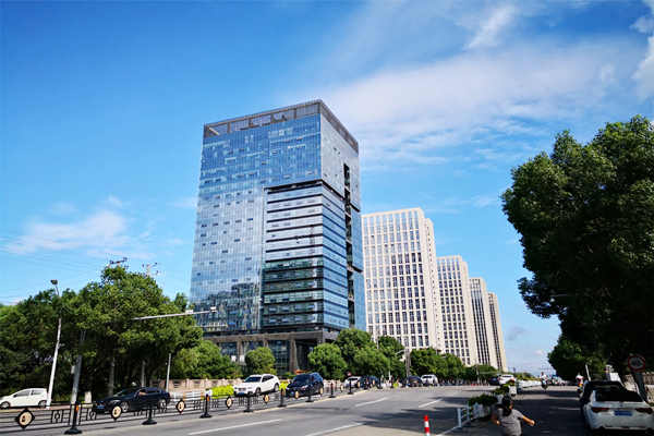 樓宇智能化技術(shù)飛速發(fā)展,智能樓宇越來越“牛”!(圖1) 樓宇智能化技術(shù)飛速發(fā)展,智能樓宇越來越“牛”!(圖1)